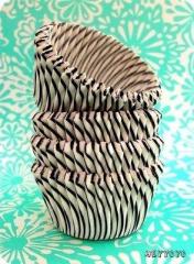 50 Black Striped Cupcake LinersVintage Inspired by HeyYoYo on Etsy